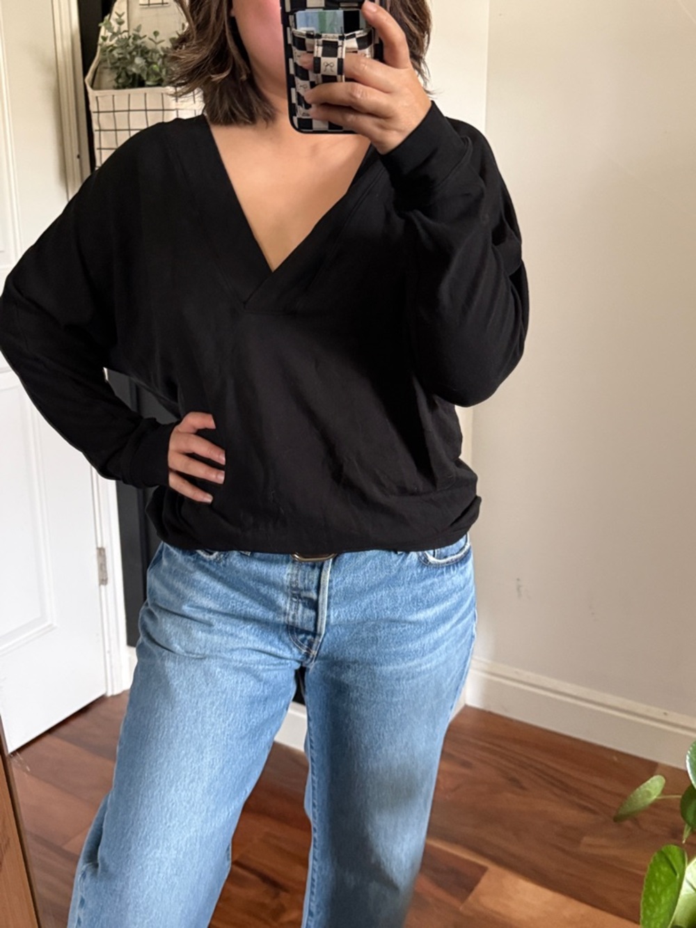 HATCH The Visitor V Neck Tencel Oversized Top. 1/ Small - Picture 4 of 8